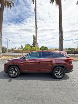 Toyota Highlander 2019