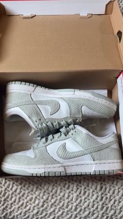 Women’s dunks size 7