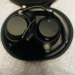 Sony - WH-1000XM3 Wireless Over-the-Ear Headphones 