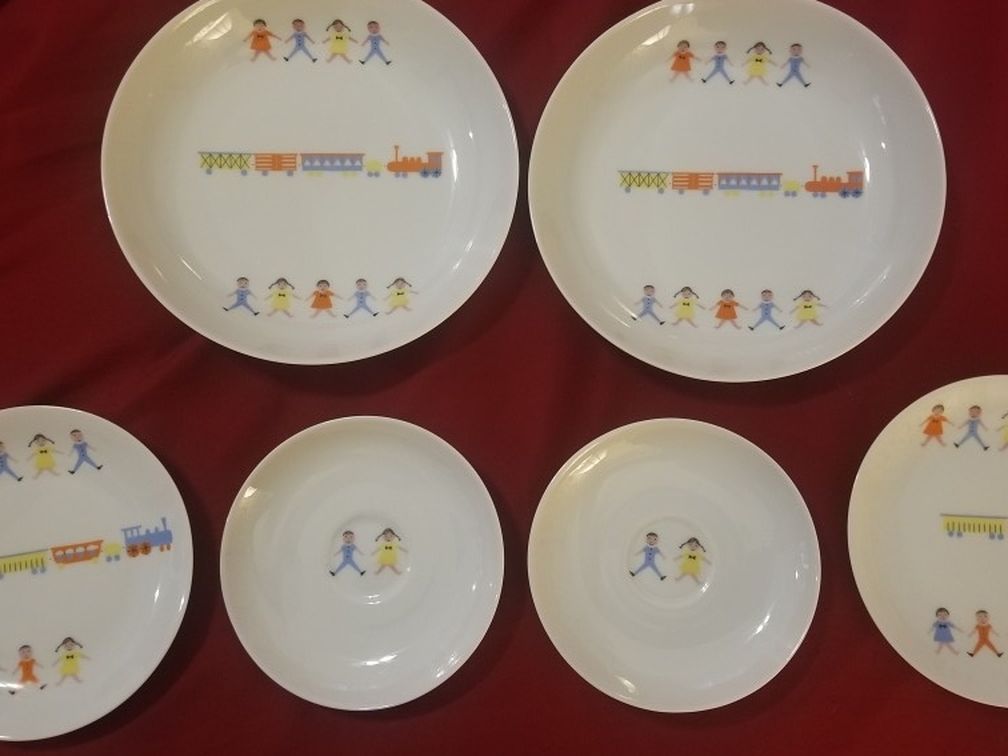 ARZBERG GERMANY PORCELAIN CHILDREN RAILROAD TRAINS DISHES PLATES BOWLS SAUCERS
