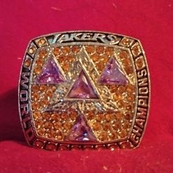 2002 Kobe Bryant Championship Ring 