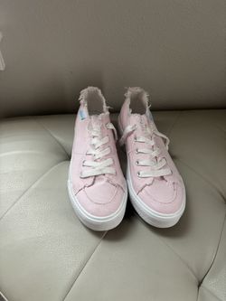 Women’s Sneakers