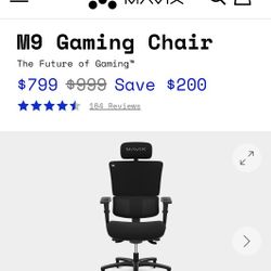 MAVIX M9 GAMING CHAIR. 