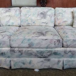 Free Delivery - Vintage Drexel Sofa For Sale!