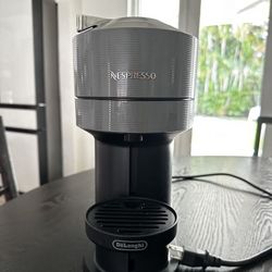 Nespresso Vertuo Next By DeLonghi