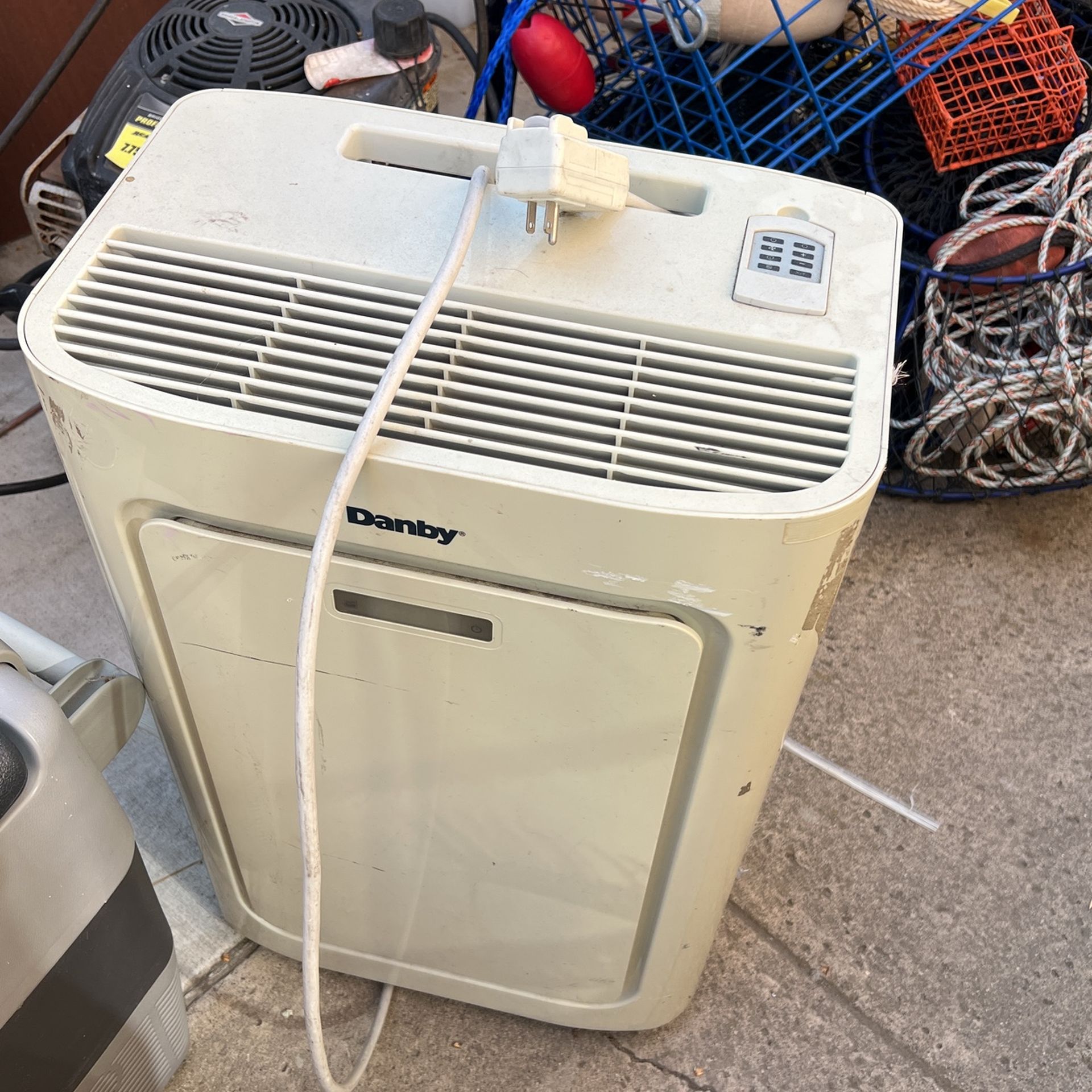 Ac And Dehumidifier Danny