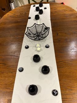 Halloween table decoration