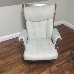 Nursing chair