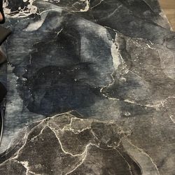 BRAND NEW RUG *with bottom rug grip*