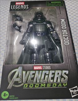 Marvel Legends Doctor Doom Avengers Doomsday Figure