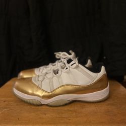 Air Jordan: Jordan 11 Retro Low Closing Ceremony 