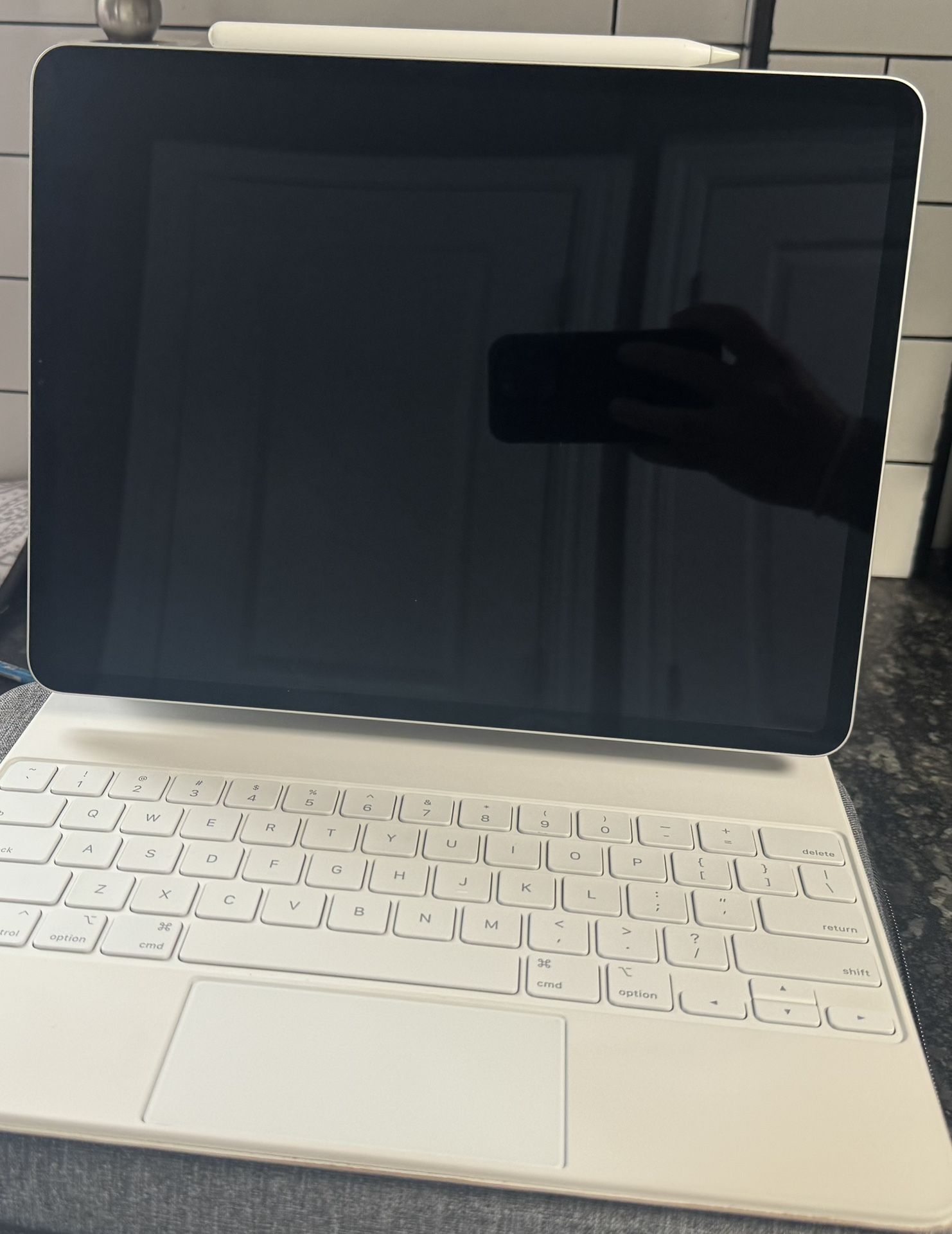 iPad Pro (12.9 Inch) 5th Generation
