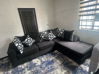 🛋️🔥 NEW BLACK PLUSH SECTIONAL — IN STOCK & GOING FAST 🔥 $0 Down, Flexible Payments Available