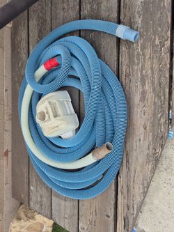 Pool Vacuum and hose