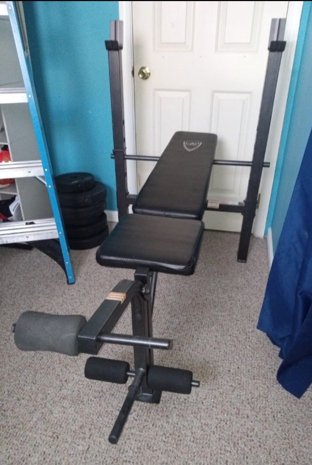 Cap weight bench