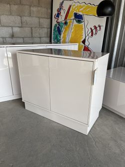 High Gloss Modern White Cabinet ( Can Deliver For $10 )