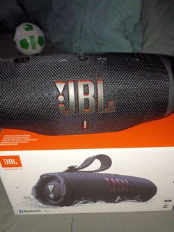 JBL Charge 6