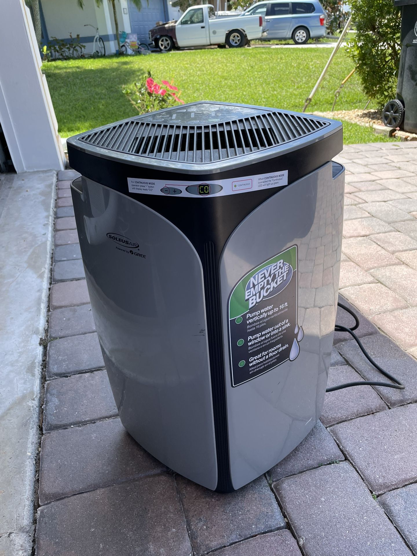Soleus Air by Gree GL-DEH-70EIP-6 (70) Pints Gray Portable Dehumidifier