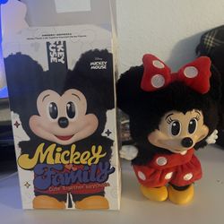 Brand new Pop Mart Mickey Family 