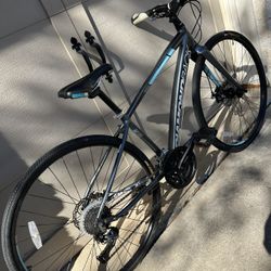 Diamondback Devine Hybrid Bike 29er