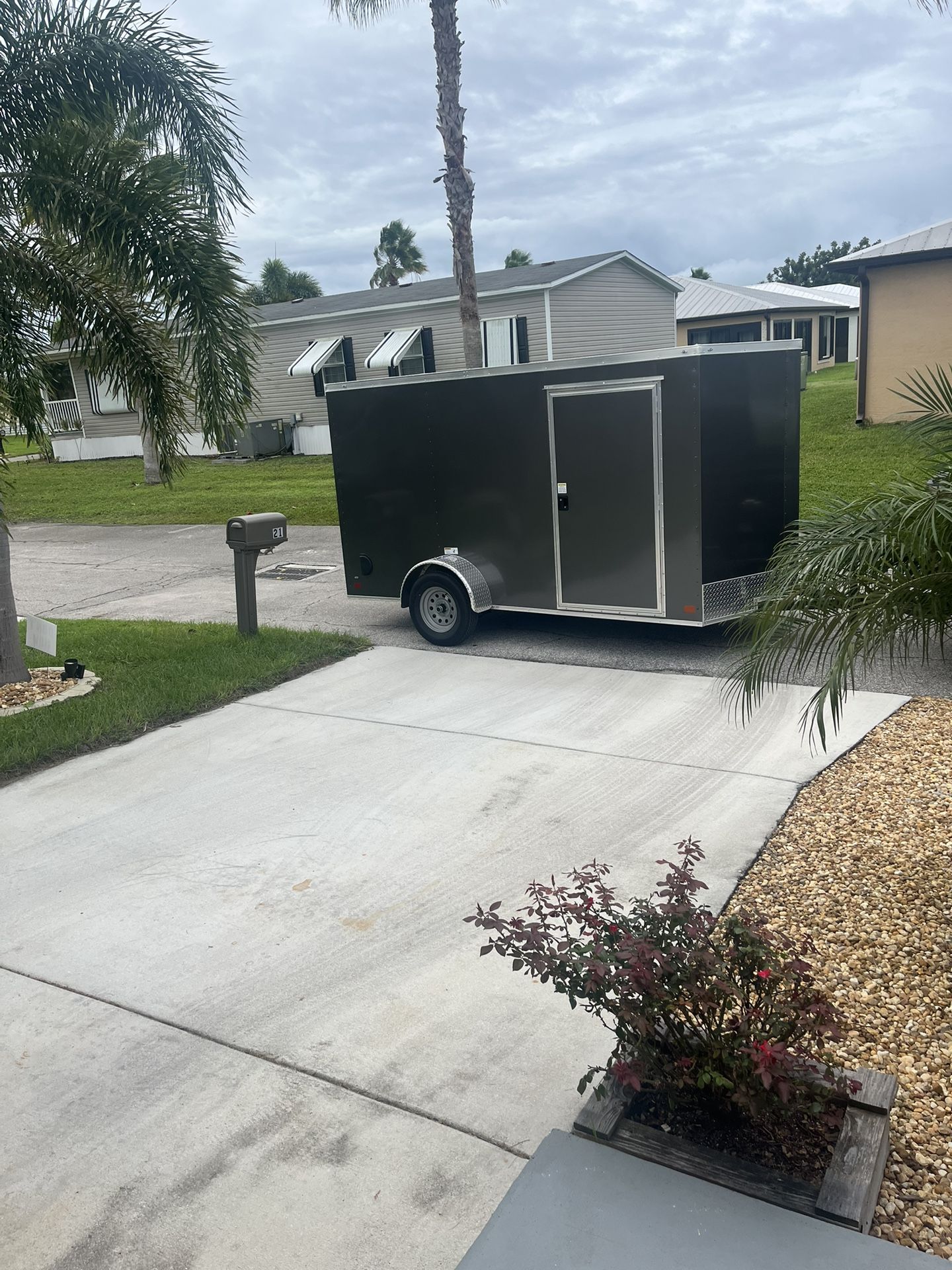 6 X12 Arising Trailer Brand New 