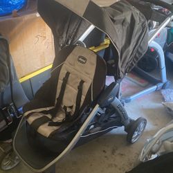 Chicco Bravo Standing/Sitting Double Stroller