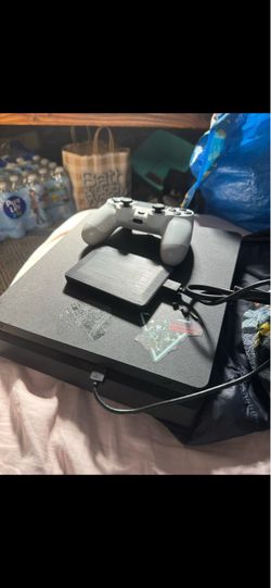 Sony PS4 Slim