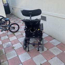 Iris Wheel Chair 