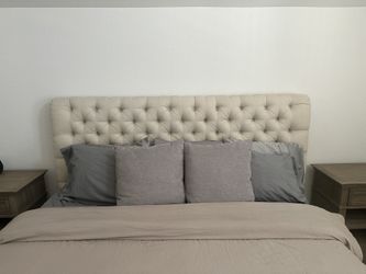 Tufted Upholstered Headboard 