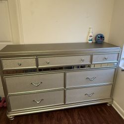 Full Size Bedroom Set