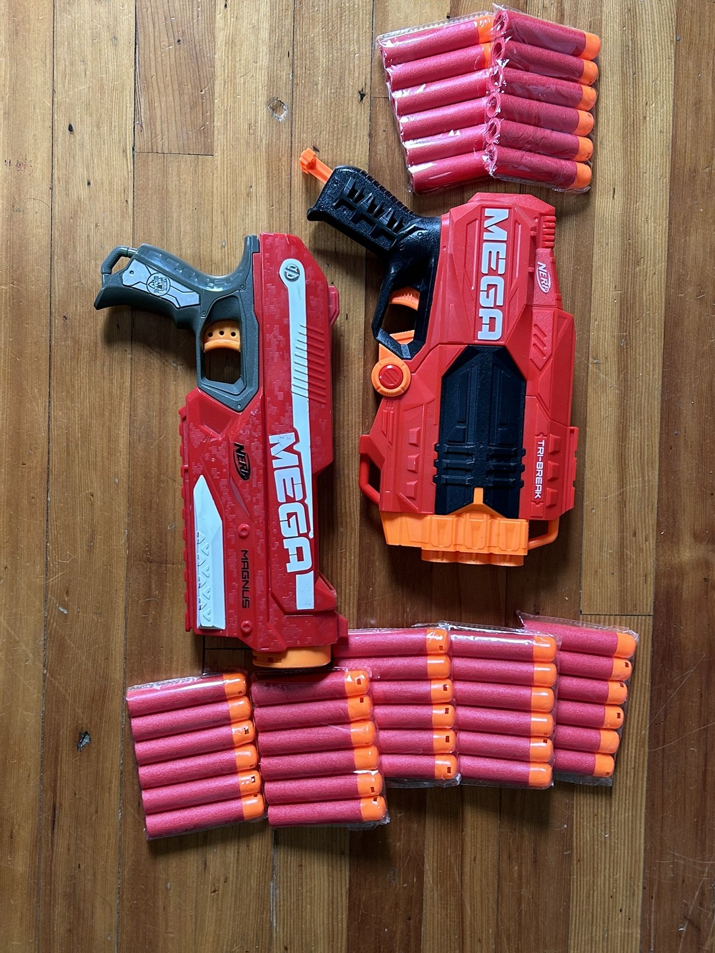Mega NERF Guns + 50 Bullets (Not Firm)