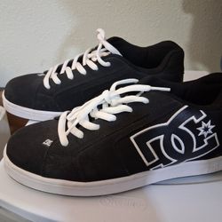 Men's DC skate Shoes 9.5 New