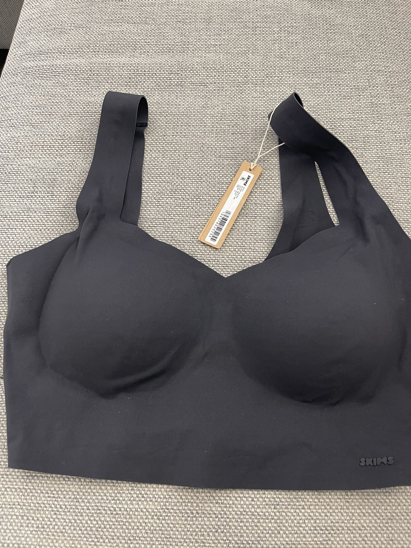 Skims Womens Black Seamless Stretch Wireless Stretch Straps