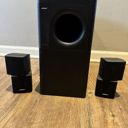 BOSE acoustimass 5 series iii speaker system for Sale in Carol