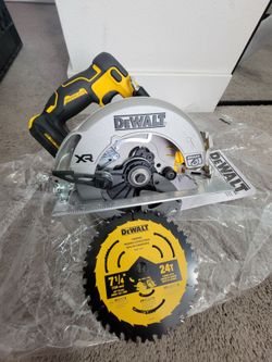 Dewalt 7 1/4" Circular Saw Brushless xr 20v