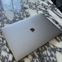 MacBook Pro 16inch 2019 (16gb RAM, 1.7 Processor,  500gb SSD)