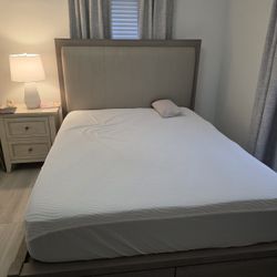 Queen Size Bed