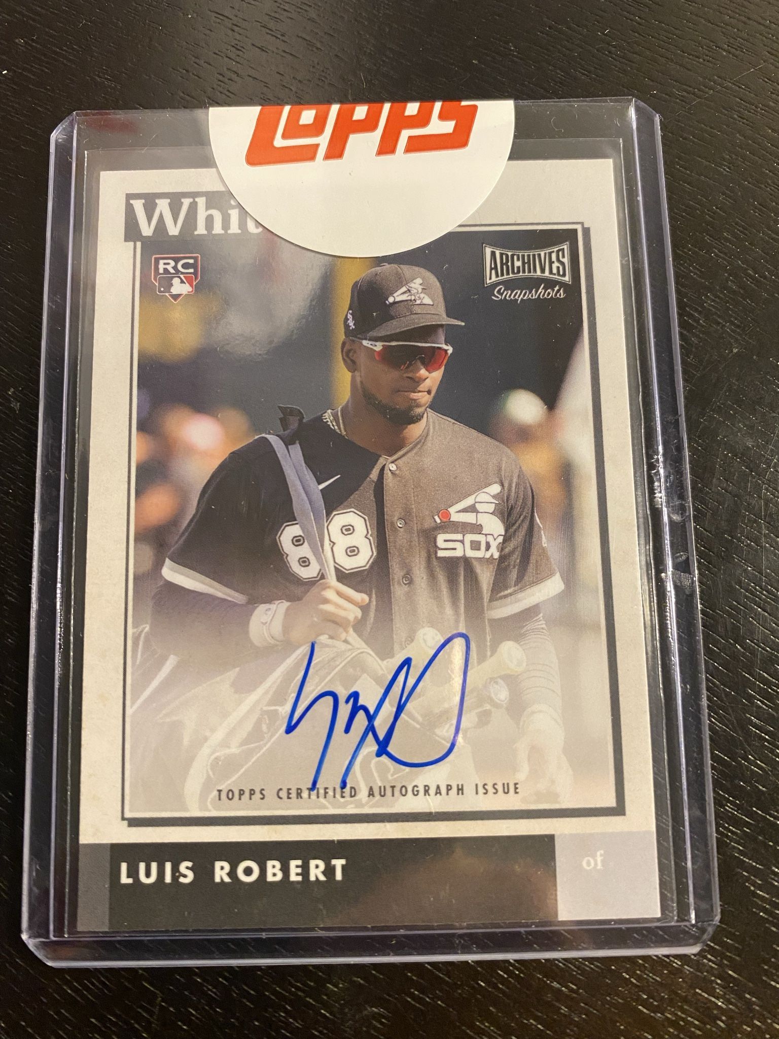 Luis Robert Auto Rookie Card