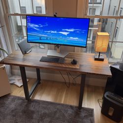 Vari desk 48x24 - Excellent condition 