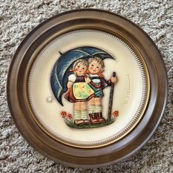 M.J. Hummel 1975 First Edition Anniversary Plate “Stormy Weather” with Wooden Frame