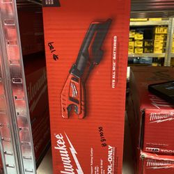 Milwaukee M12 12V Lithium-Ion Cordless Copper Tubing Cutter (Tool-Only)