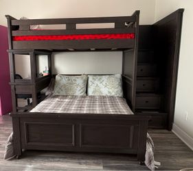 Bunk bed