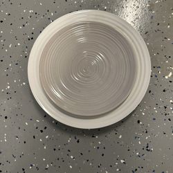 Modern Ceramic Dinner Plate – Neutral Color