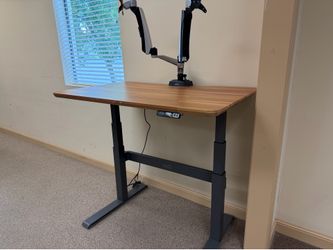 Height-adjustable desks/Electric standing desks