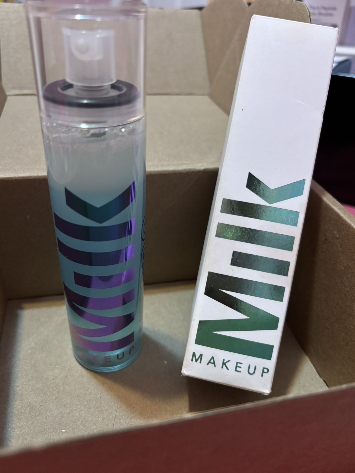 Milk Makeup Hydro Grip 12HR Dewy Setting Spray With Hyaluronic Acid + Niacinamide