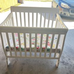 Baby Crib 