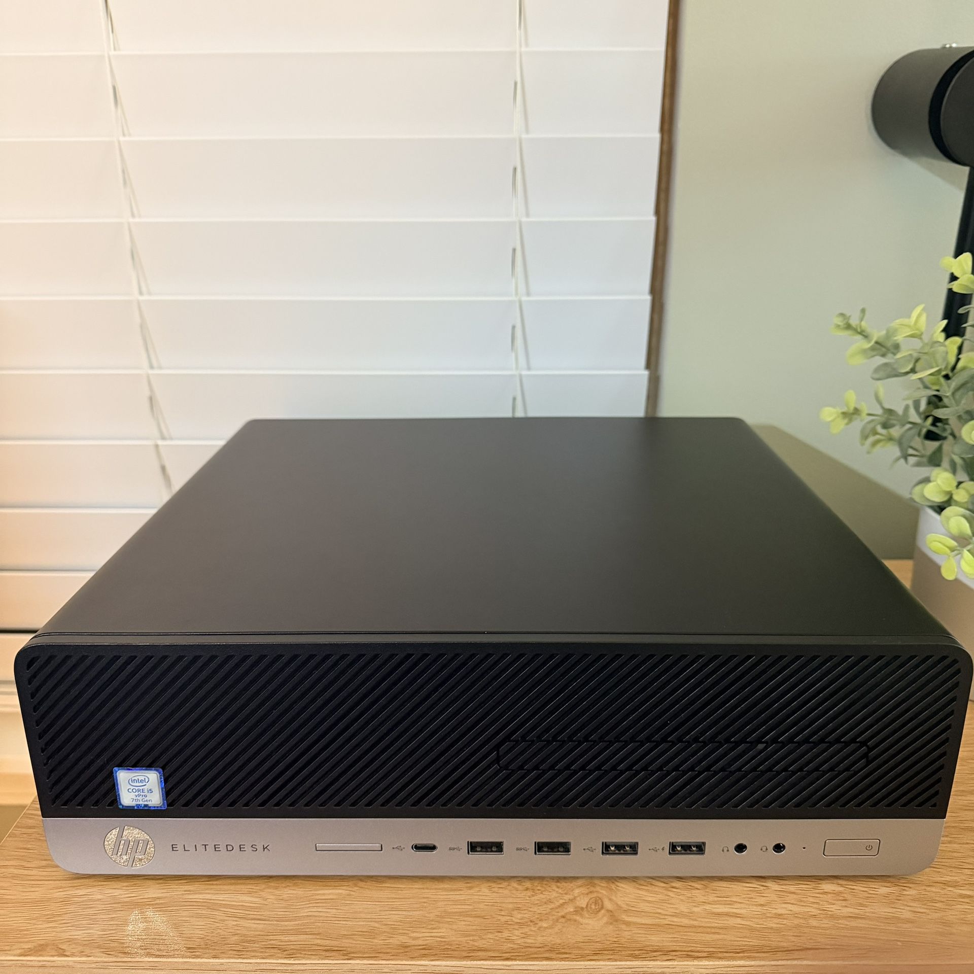 HP EliteDesk 800 G3 SFF | Intel i5-7500 | 32GB RAM | 512GB NVMe | Windows 11 Pro | Fast