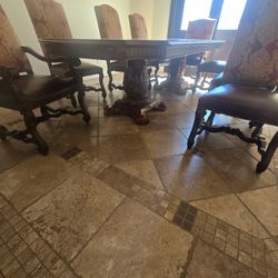 Beautiful Elegant Dinner Set