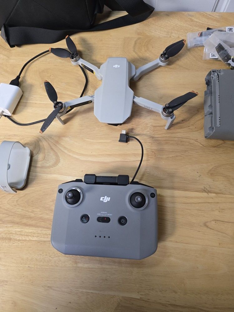Dji Drone Mini 2 4k 2 Batteries Remote Extra Blades Charger Case