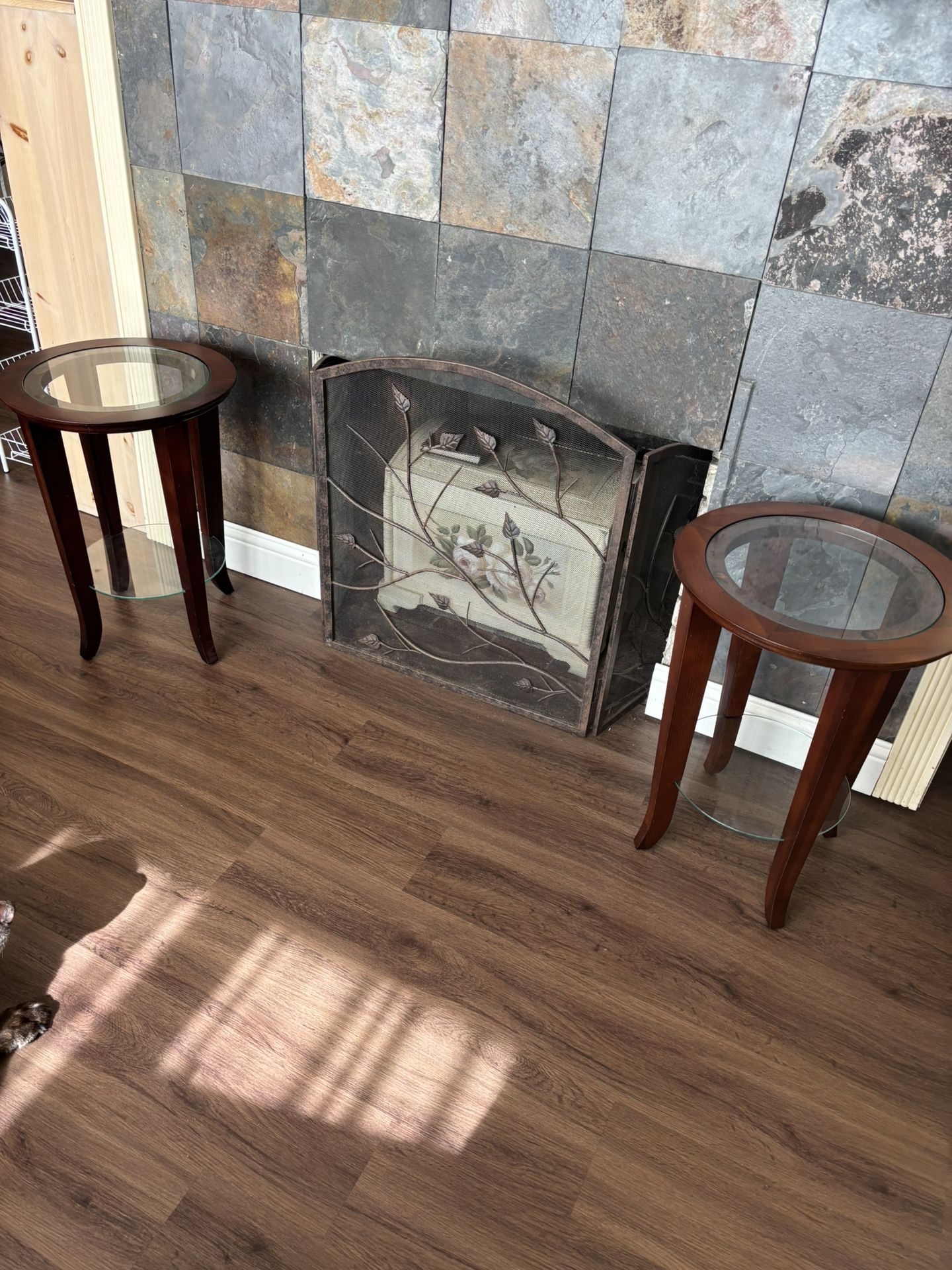 Matching Side Tables 24”x18” $40 For The Pair